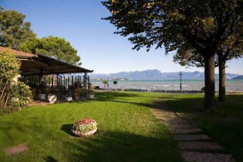 Hotel Lugana Parco Al Lago Sirmione Zewnętrze zdjęcie