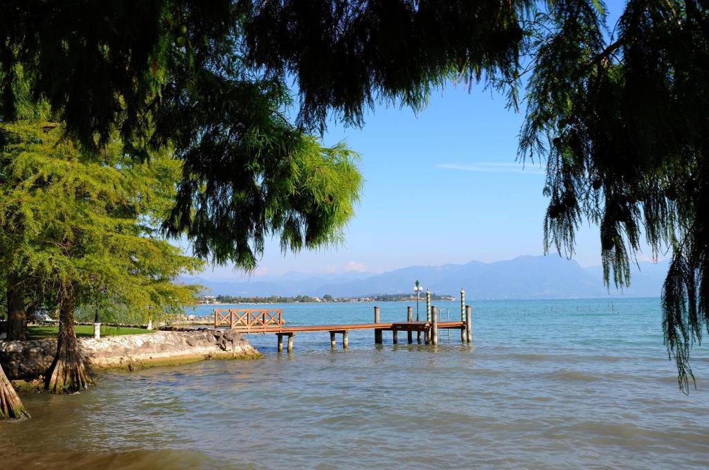 Hotel Lugana Parco Al Lago Sirmione Zewnętrze zdjęcie